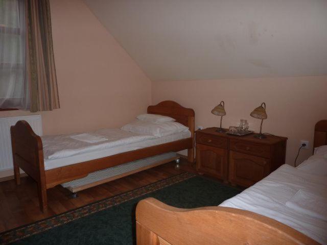 Naspolya Panzio Es Etterem Bed and Breakfast Bátaapáti Værelse billede