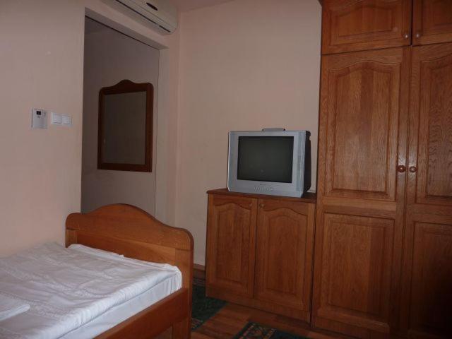 Naspolya Panzio Es Etterem Bed and Breakfast Bátaapáti Værelse billede